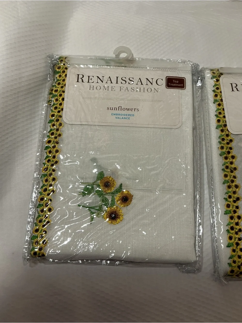 Renaissance Home Fashion White Sunflower Trim Kitchen Curtain Pair